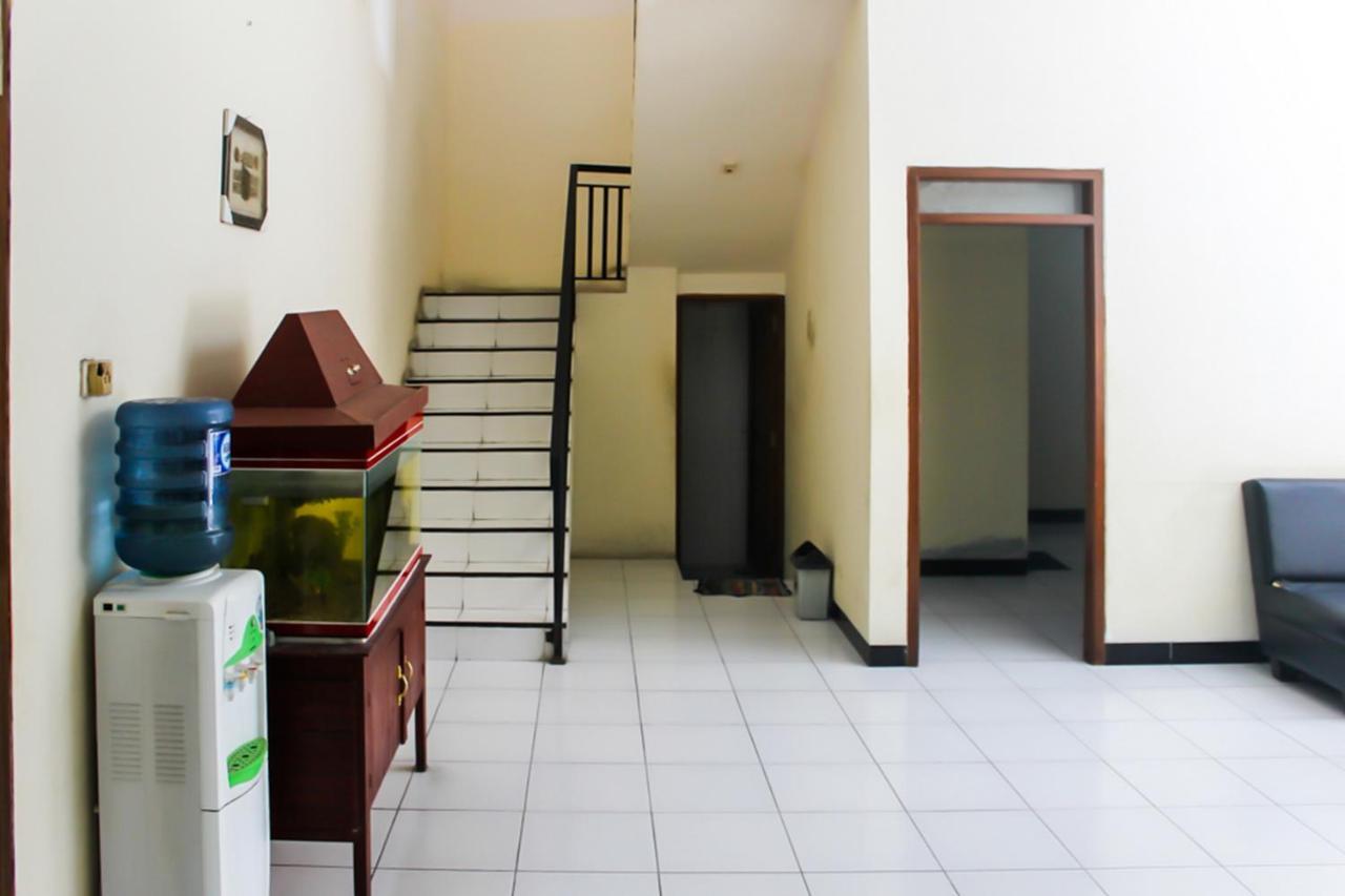 Koolkost Syariah Near Universitas Ahmad Dahlan Kampus 1 Yogyakarta Dış mekan fotoğraf